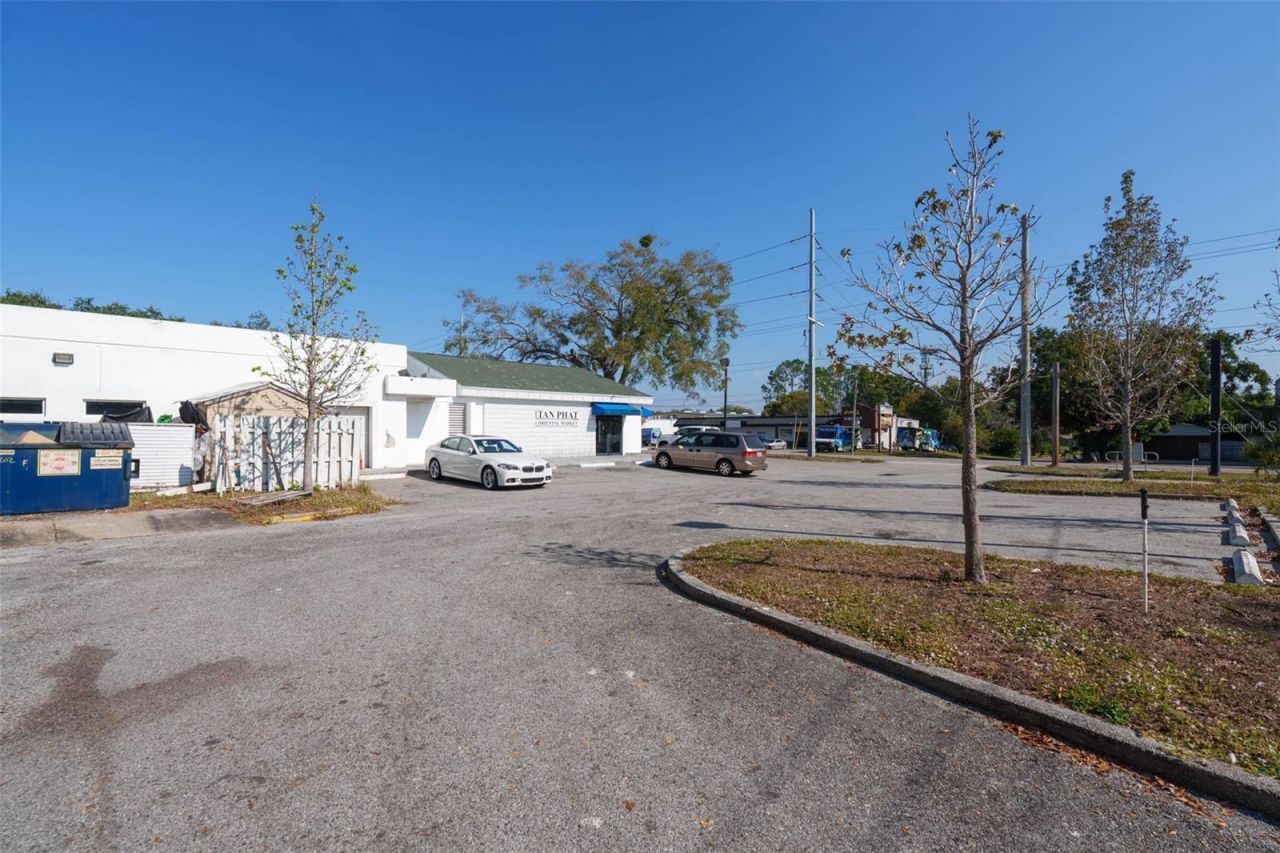 8202 N Armenia Avenue, Tampa, FL 33604 Photo