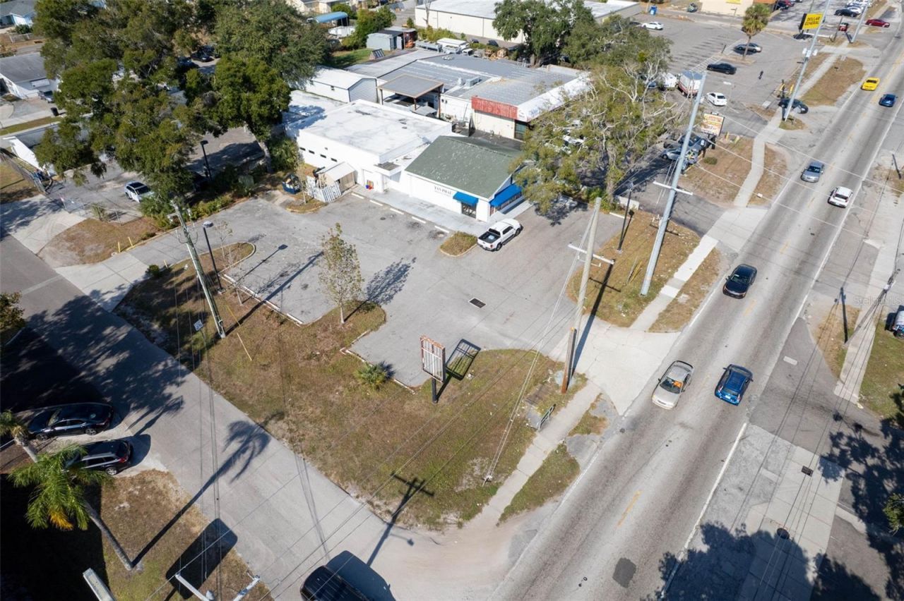 8202 N Armenia Avenue, Tampa, FL 33604 Photo