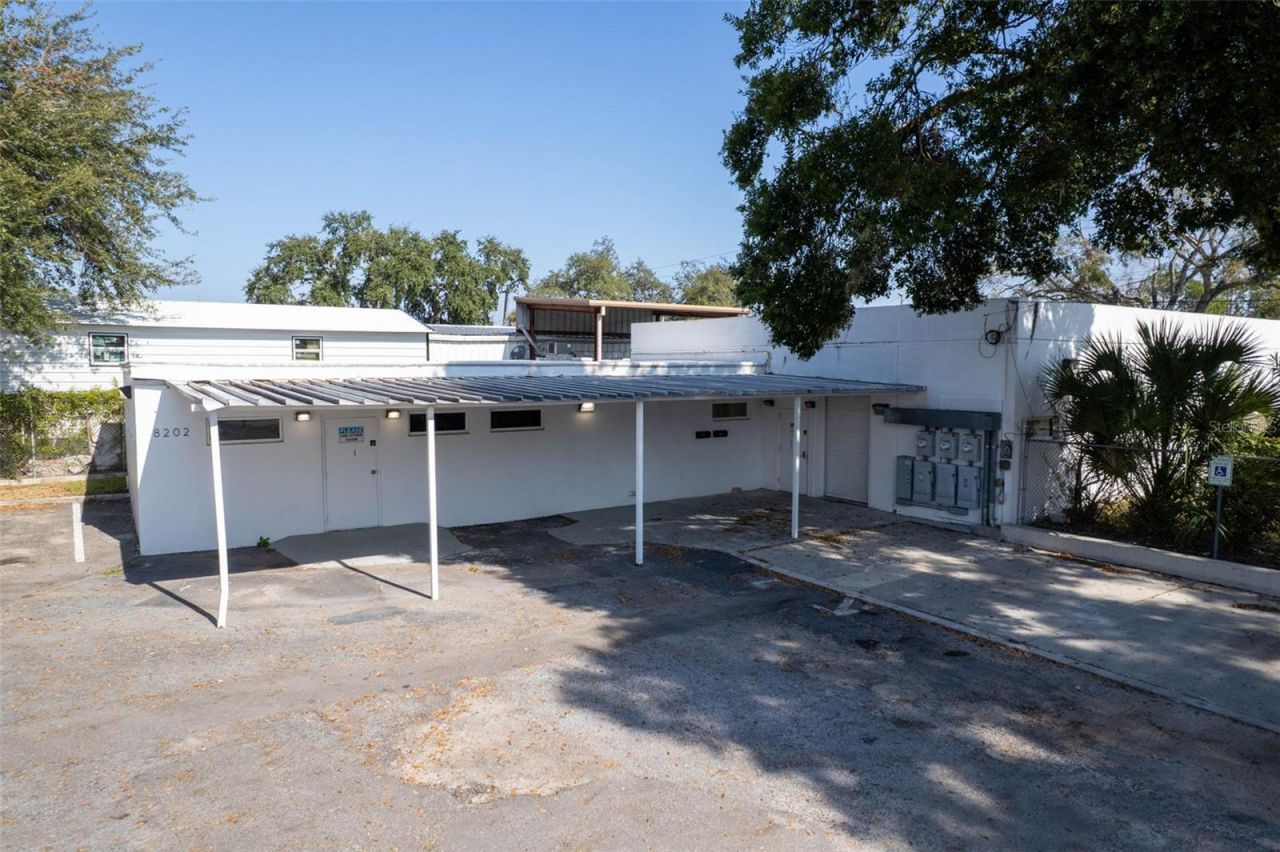 8202 N Armenia Avenue, Tampa, FL 33604 Photo