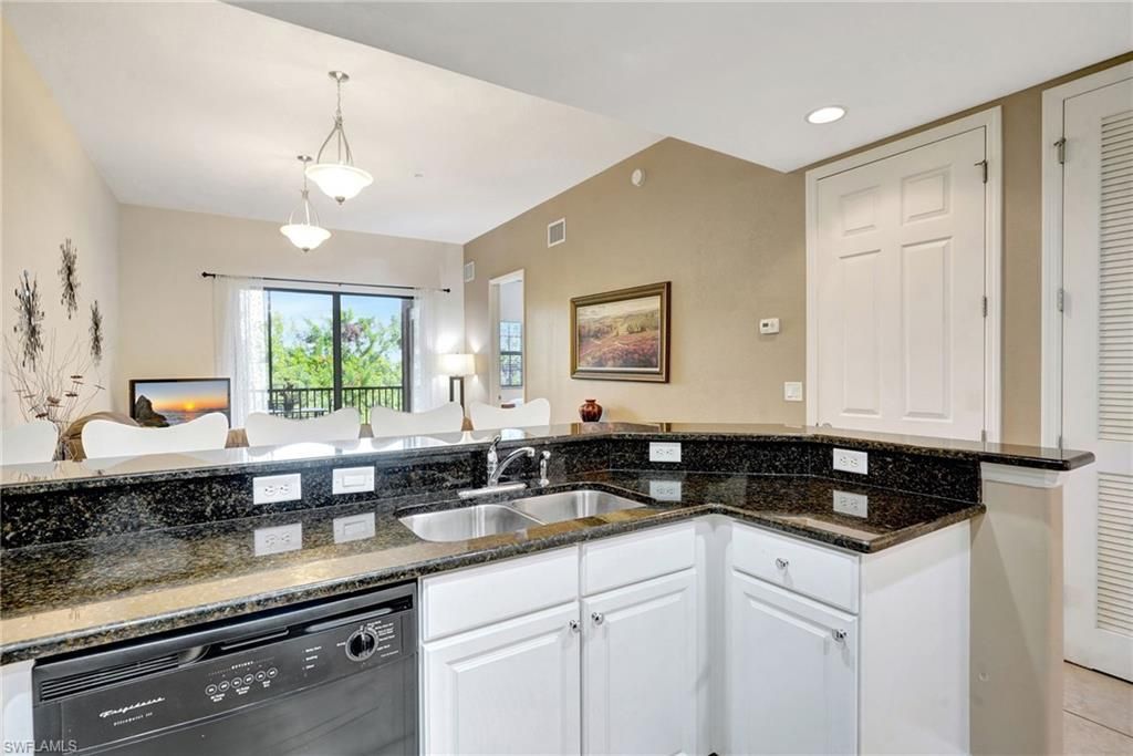 13651 Julias Way, Unit 1427, Fort Myers, FL 33919 Photo