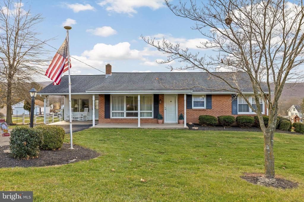 1420 N 2nd Street, Lykens, PA 17048 Main Photo