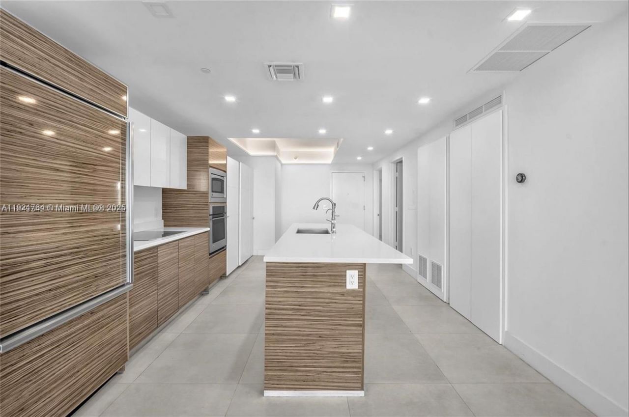 460 NE 28th St, Unit 2307, Miami, FL 33137 Photo