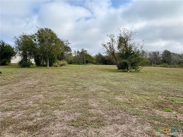 2112 S Laurent Street, Victoria, TX 77901