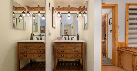 233 Clubhouse Circle, Stateline, NV 89449 Photo