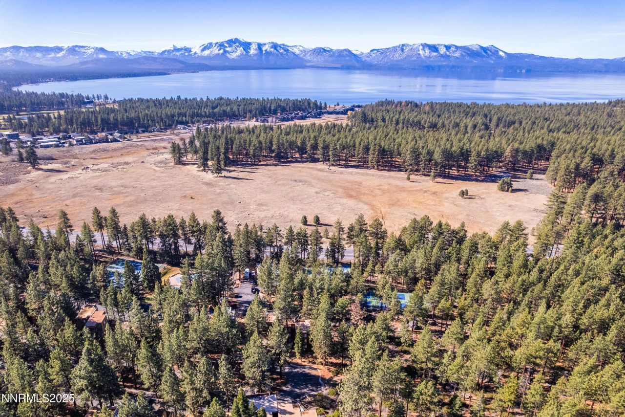 233 Clubhouse Circle, Stateline, NV 89449 Photo