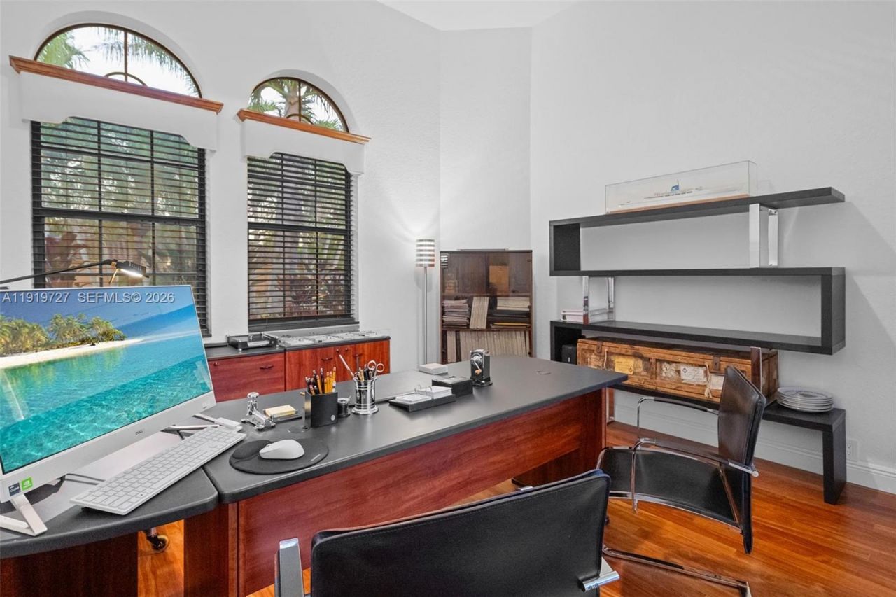 392 Coconut Cir, Weston, FL 33326 Photo