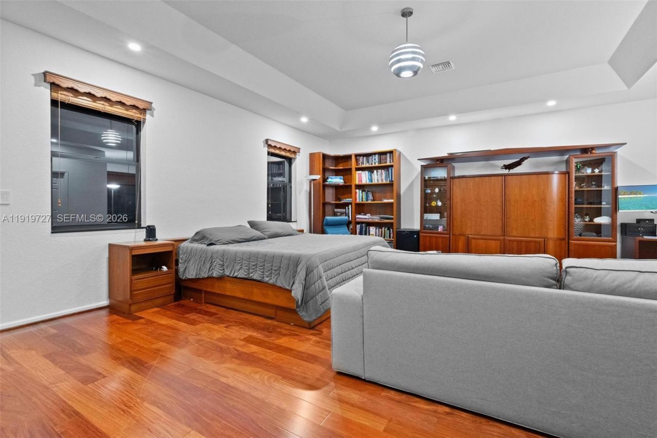 392 Coconut Cir, Weston, FL 33326 Photo