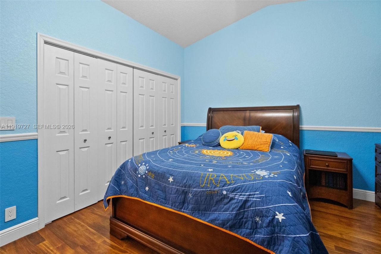 392 Coconut Cir, Weston, FL 33326 Photo