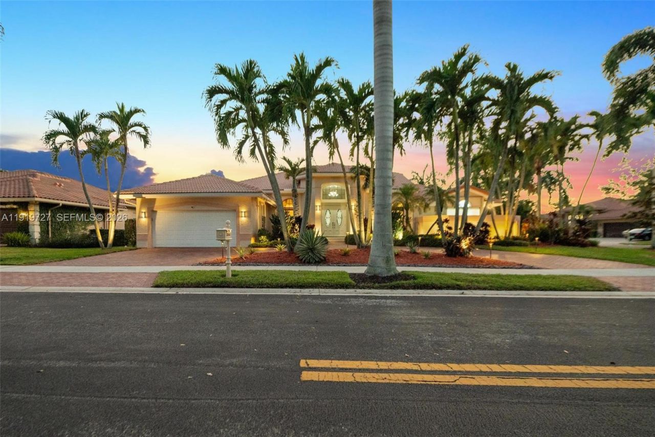 392 Coconut Cir, Weston, FL 33326 Photo