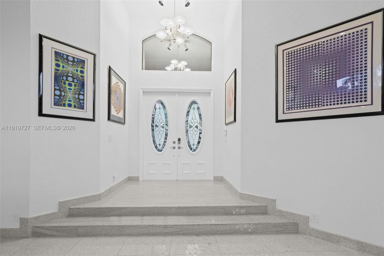 392 Coconut Cir, Weston, FL 33326 Photo