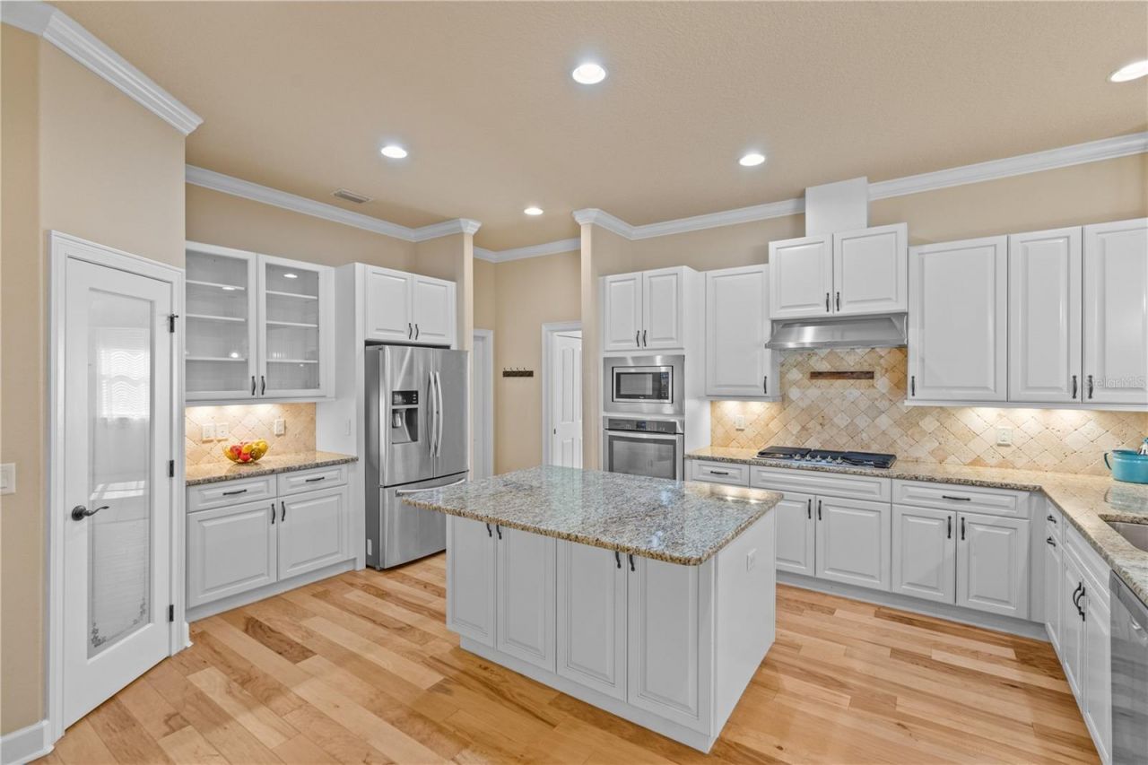 2166 Scarlet Oaks Street, Clearwater, FL 33759 Photo