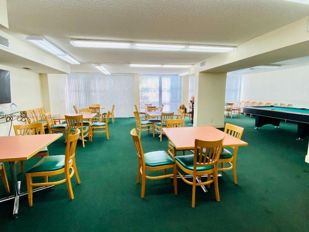 800 Parkview Dr, Unit 726, Hallandale Beach, FL 33009 Photo