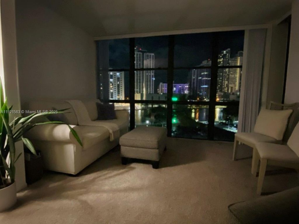 800 Parkview Dr, Unit 726, Hallandale Beach, FL 33009 Photo