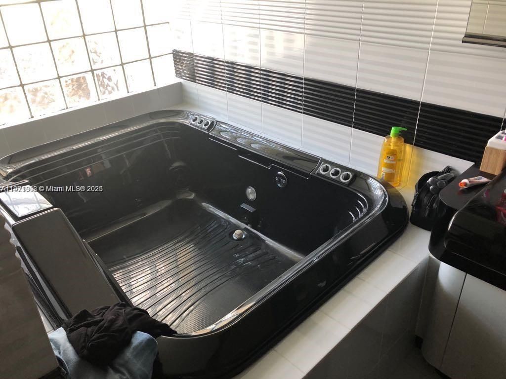 9810 NW 47th Ter, Unit 9810, Doral, FL 33178 Photo