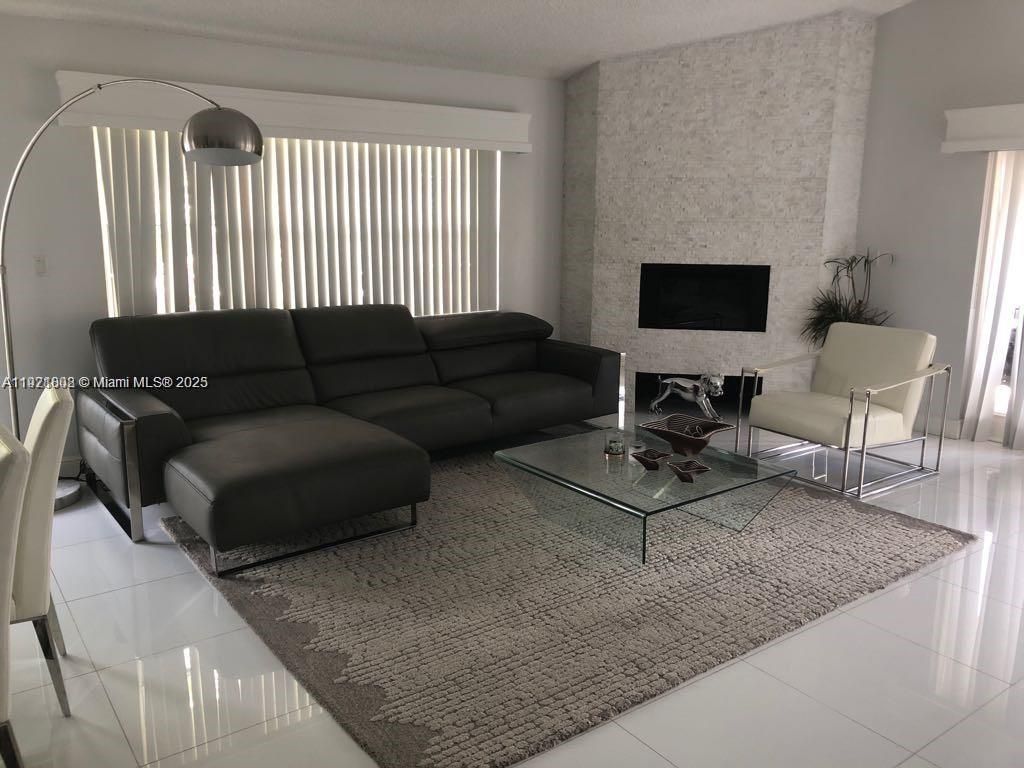 9810 NW 47th Ter, Unit 9810, Doral, FL 33178 Photo