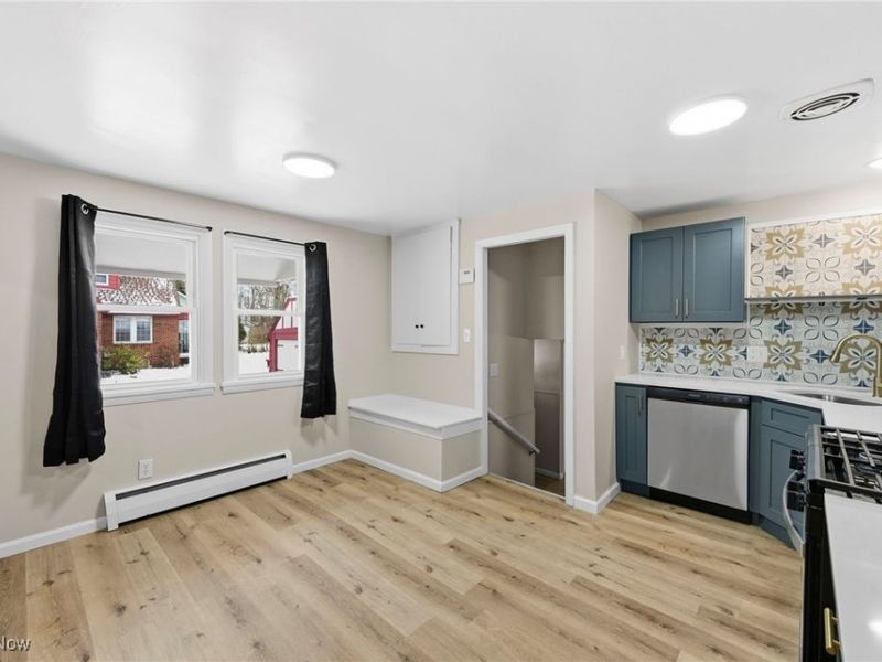 8 Shawondassee Drive, Timberlake, OH 44095 Photo 13