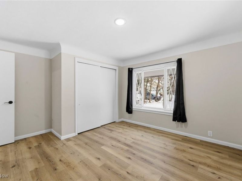 8 Shawondassee Drive, Timberlake, OH 44095 Photo 21