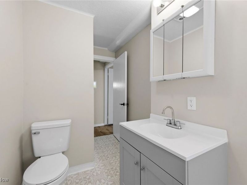 8 Shawondassee Drive, Timberlake, OH 44095 Photo 25