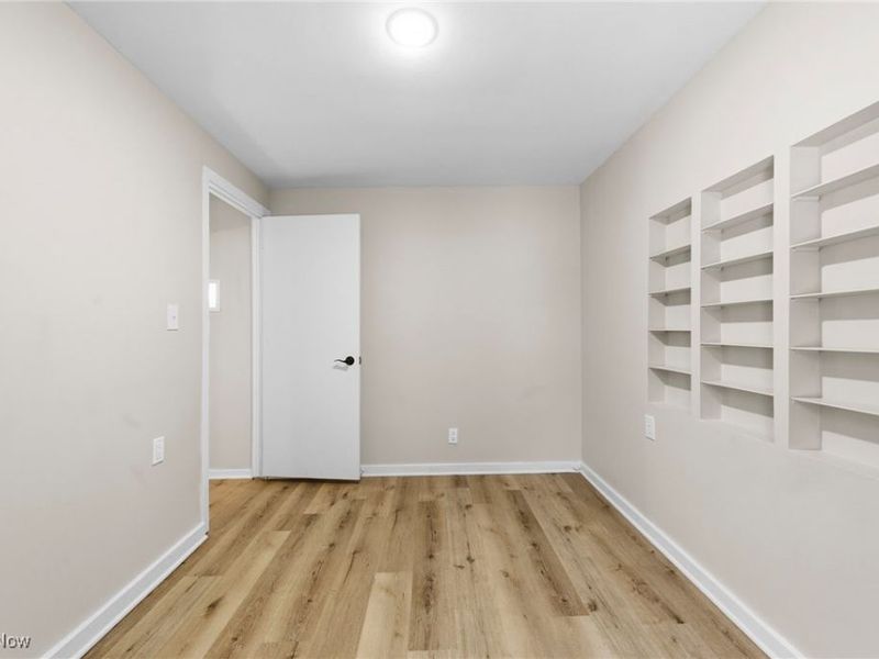 8 Shawondassee Drive, Timberlake, OH 44095 Photo 27