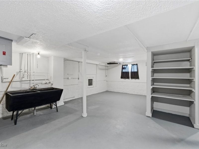 8 Shawondassee Drive, Timberlake, OH 44095 Photo 31