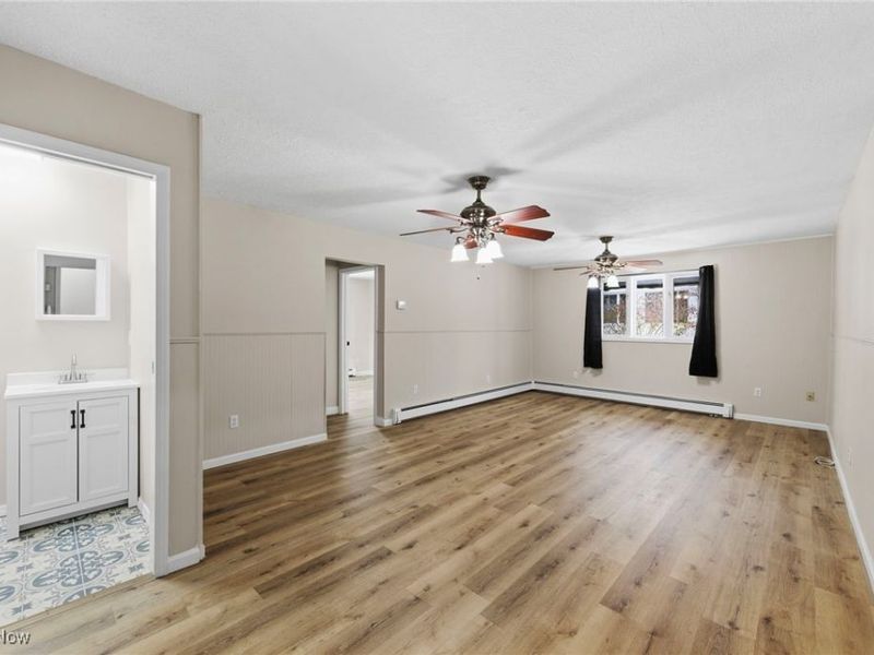 8 Shawondassee Drive, Timberlake, OH 44095 Photo 5