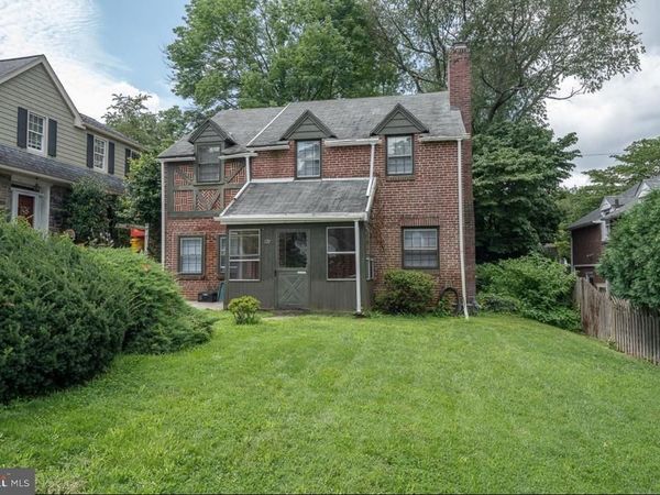 130 CROSSHILL ROAD, WYNNEWOOD, PA 19096