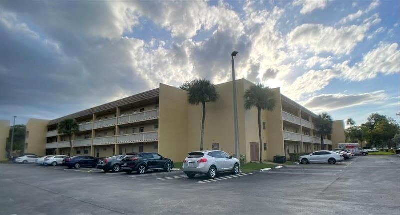 6150 NW 62nd Street, Unit 209, Fort Lauderdale, FL 33319 Photo
