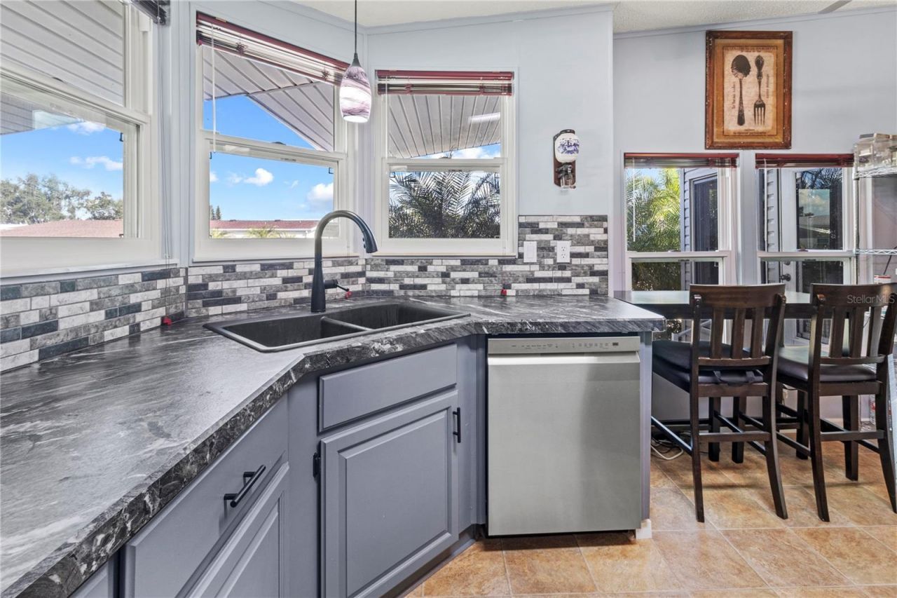 158 Nightingale Circle, Ellenton, FL 34222 Photo