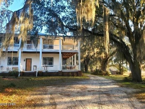 4686 Dunaway Road, Bascom, FL 32423