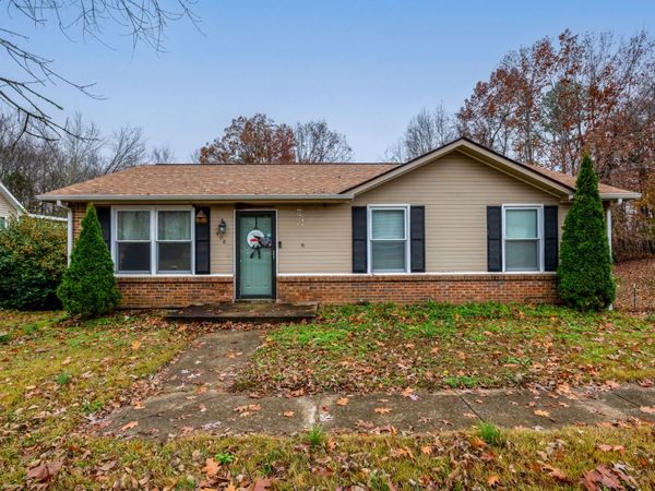 408 Newman Dr, Clarksville, TN 37042