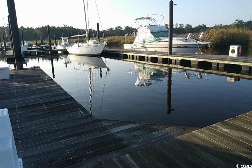 Slip 73 Friendfield Marina  Photo 4