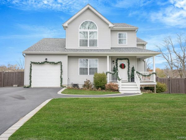 66 Locust Drive, Kings Park, NY 11754