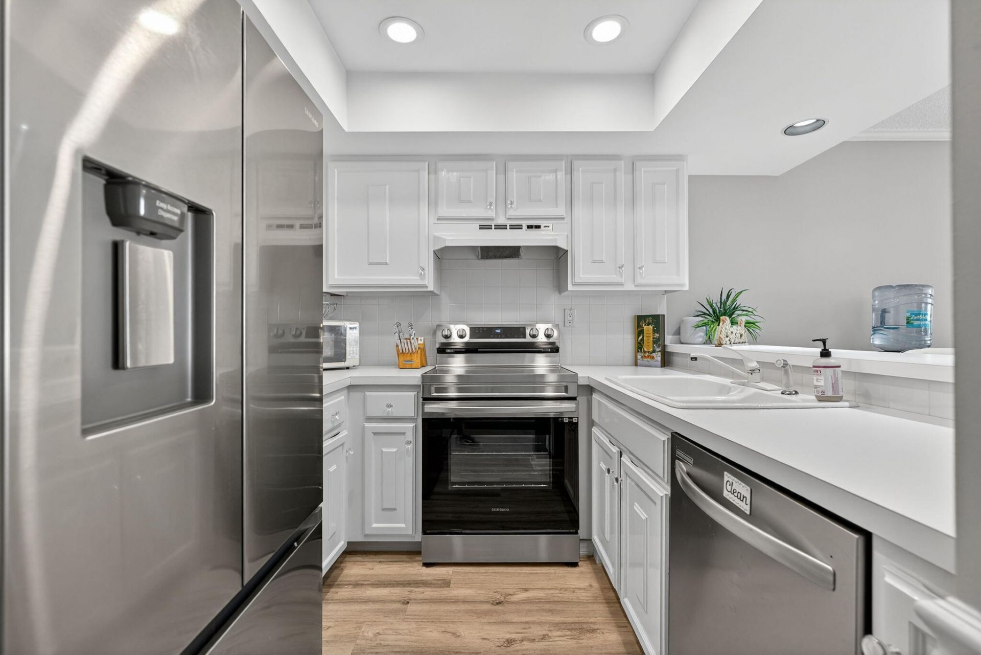 390 NE Edgewater Drive, Unit 403, Stuart, FL 34996 Photo