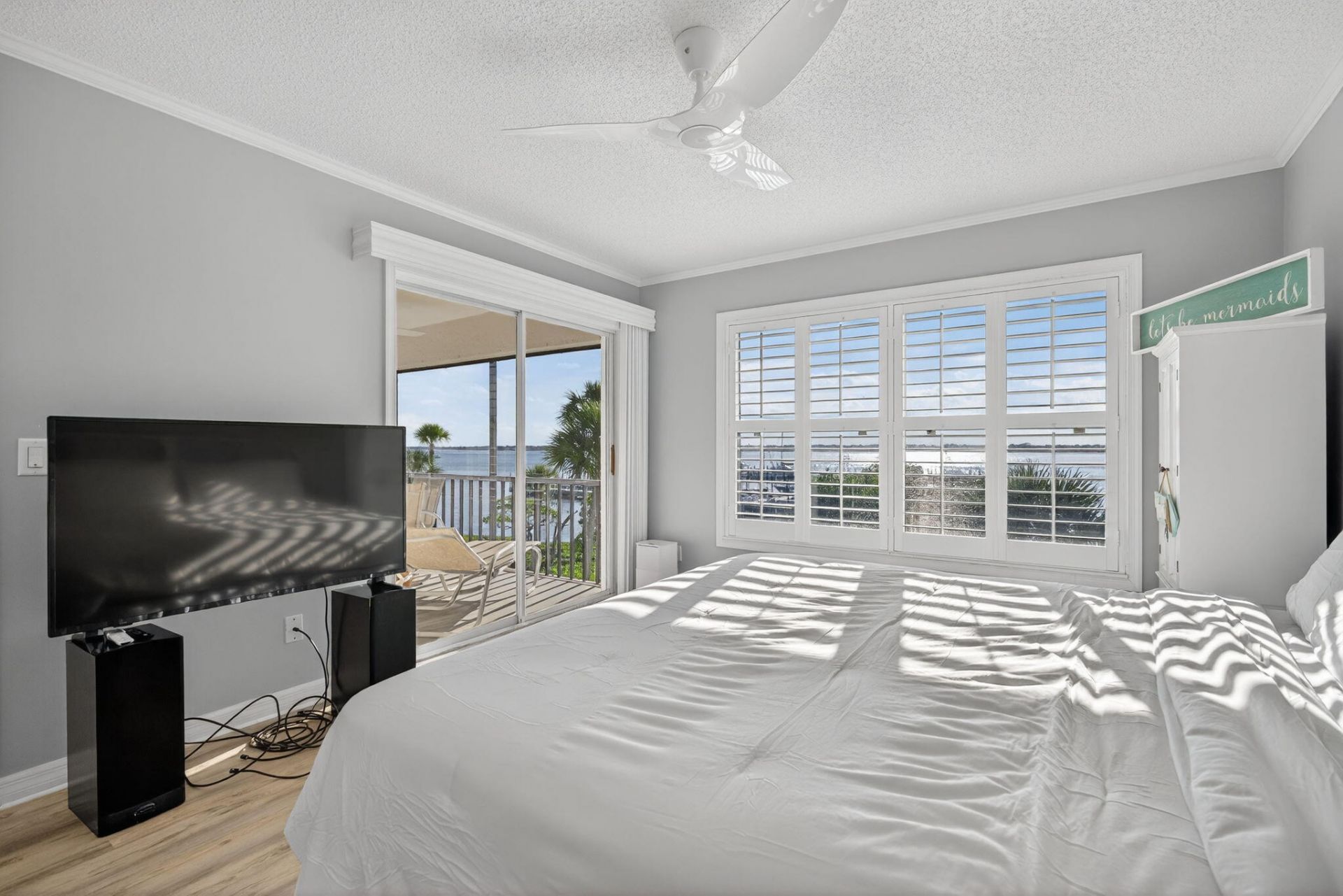 390 NE Edgewater Drive, Unit 403, Stuart, FL 34996 Photo