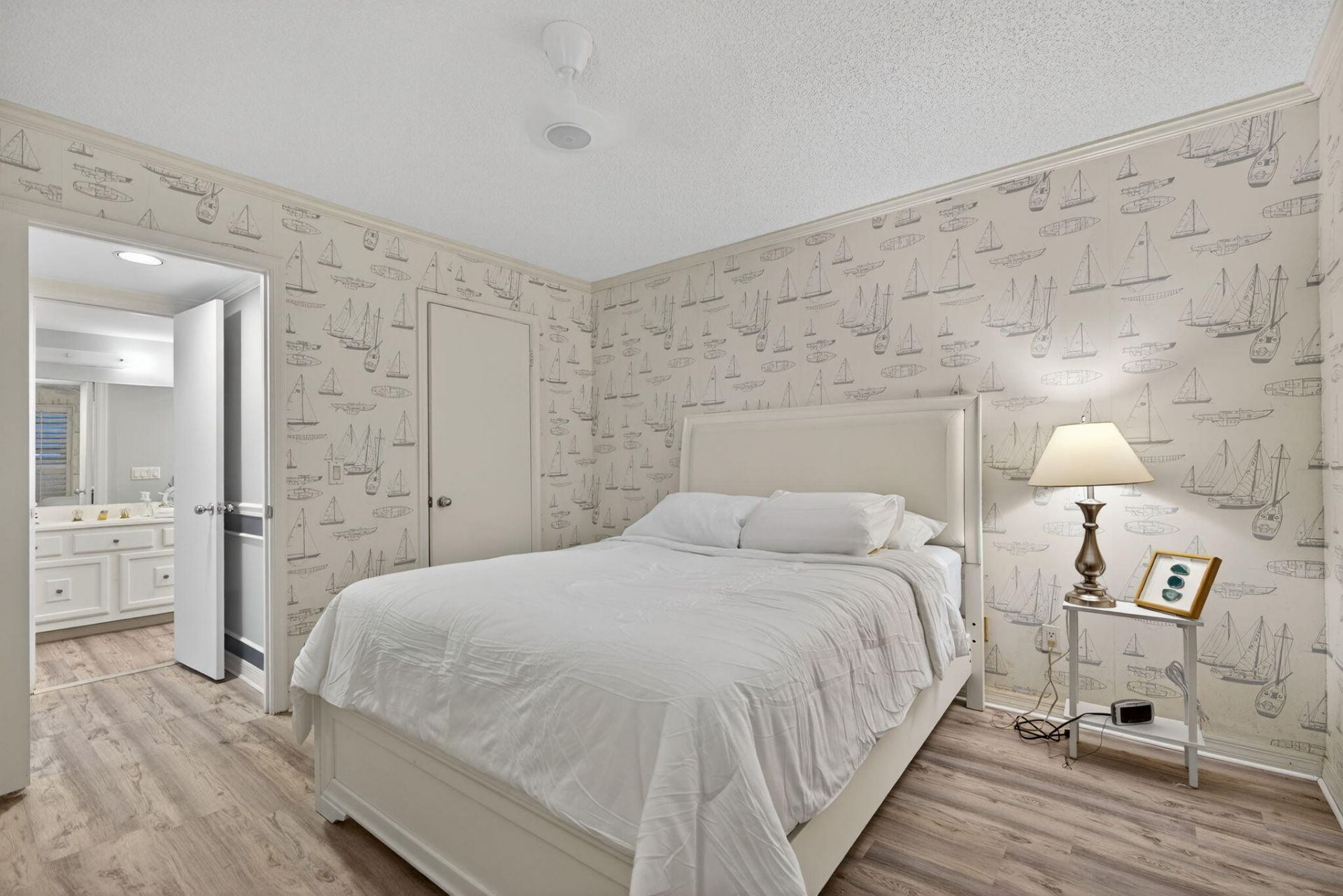 390 NE Edgewater Drive, Unit 403, Stuart, FL 34996 Photo