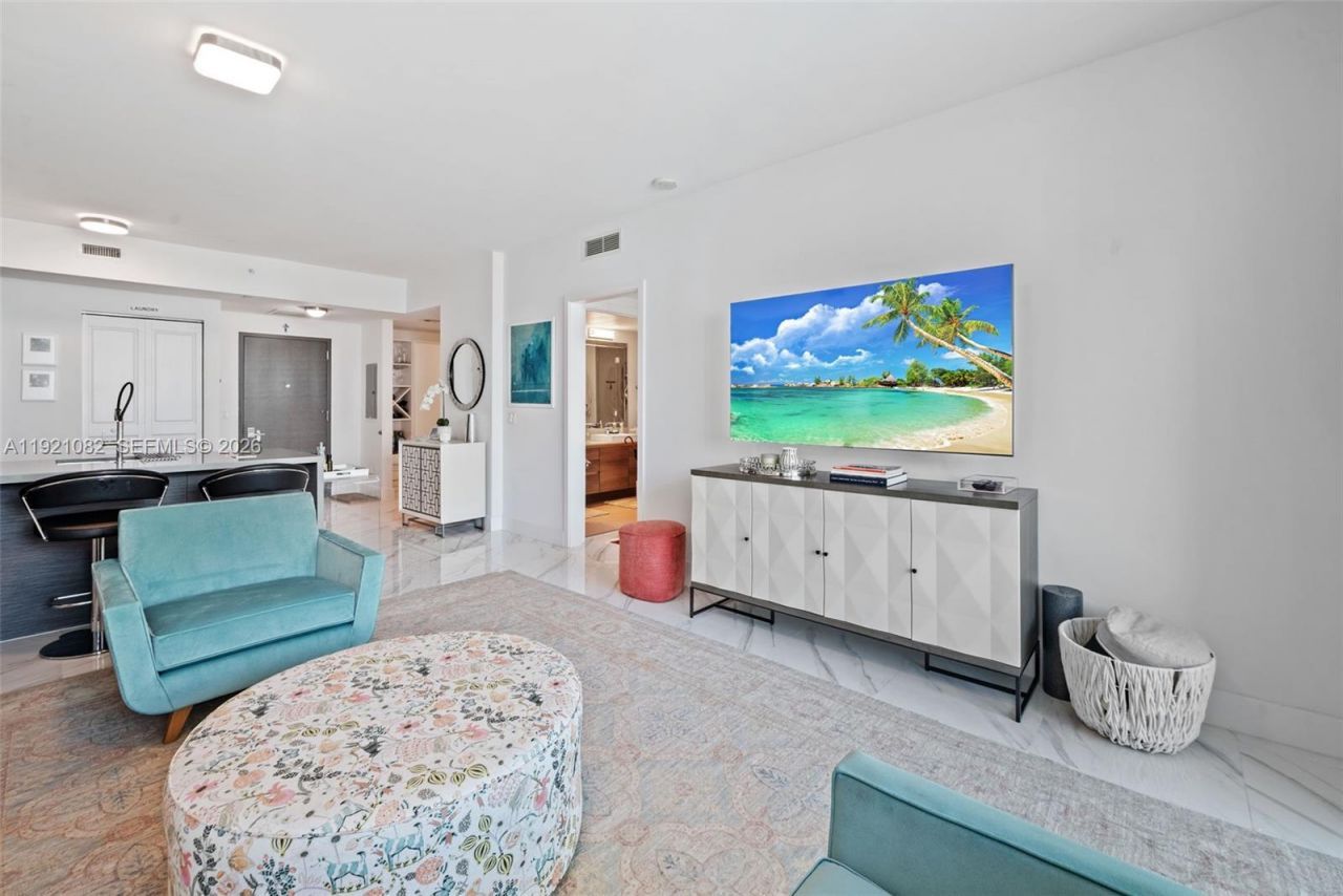 1080 Brickell Ave, Unit 2506, Miami, FL 33131 Photo