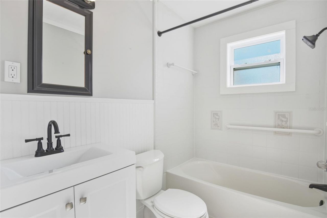 702 Eleanore Avenue, New Smyrna Beach, FL 32168 Photo