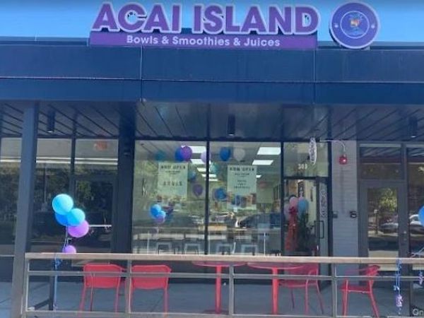 East Meadow, NY 11554