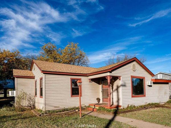 38 Avenue G , Hamlin, TX 79520