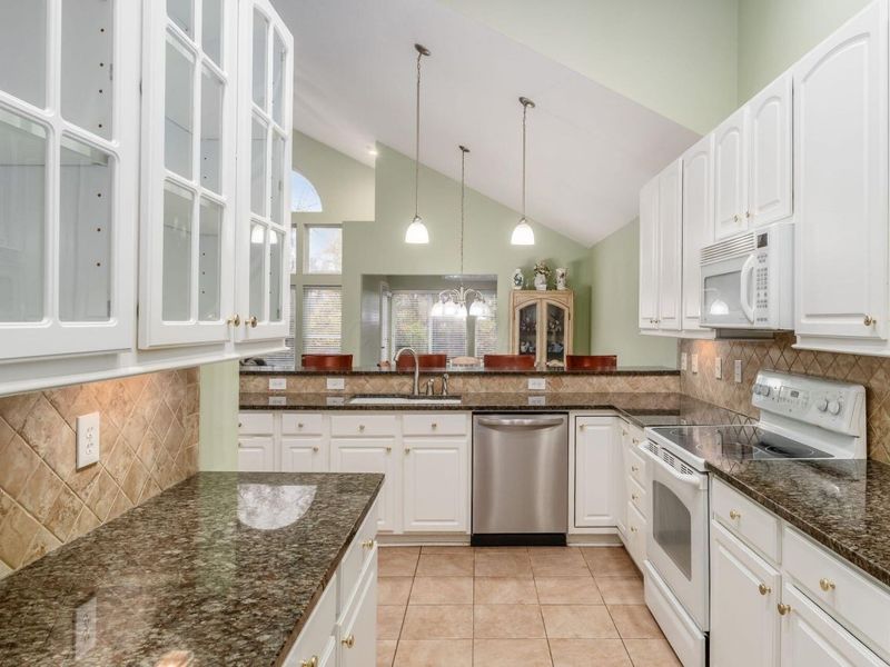 223 Tinley Park Circle, Delaware, OH 43015 Photo 7