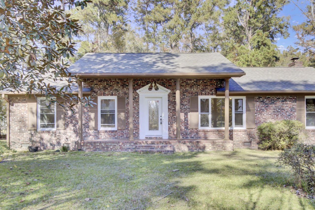 139 Pecan Drive Photo 2