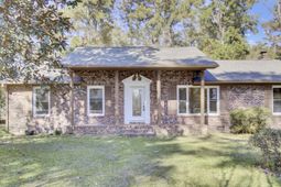 139 Pecan Drive photo 4