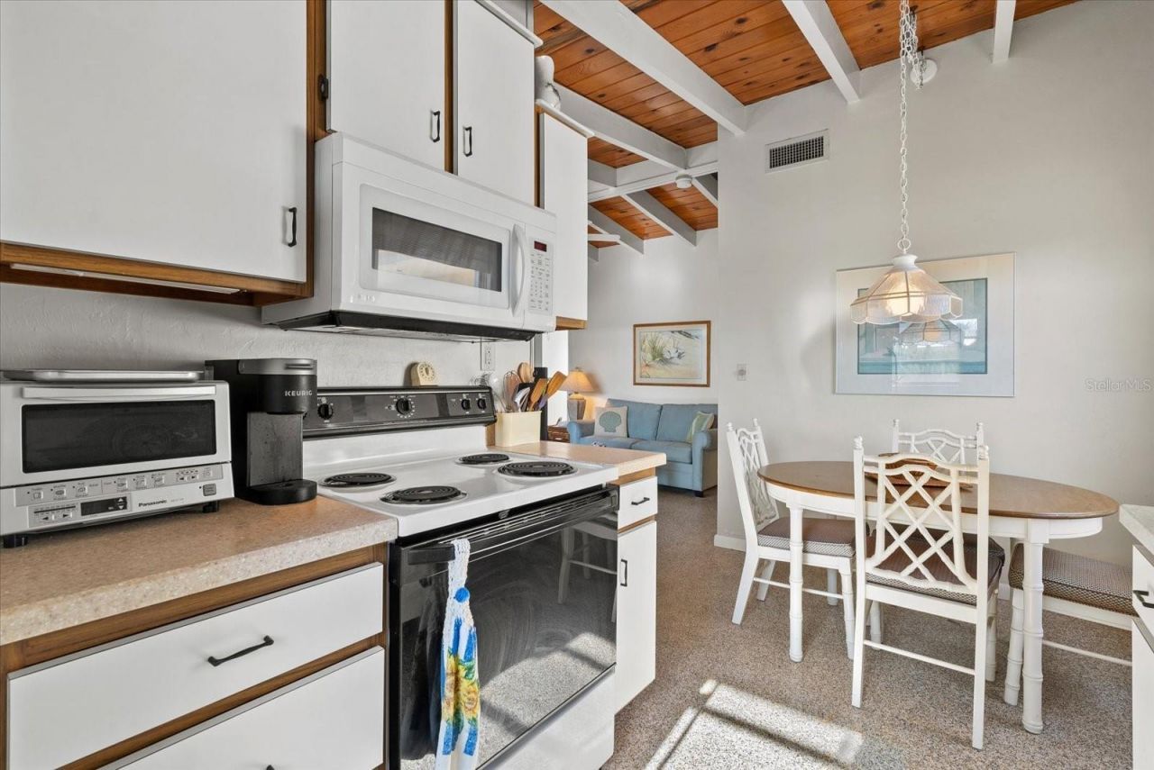 6006 Midnight Pass Road, Unit 11, Sarasota, FL 34242 Photo