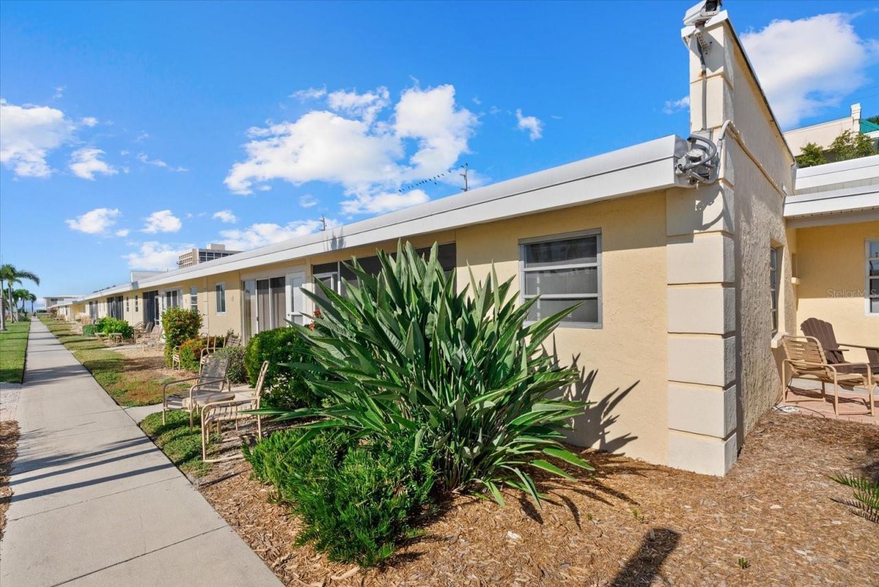 6006 Midnight Pass Road, Unit 11, Sarasota, FL 34242 Photo