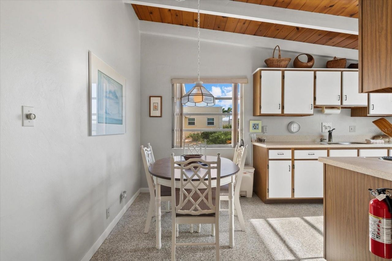 6006 Midnight Pass Road, Unit 11, Sarasota, FL 34242 Photo