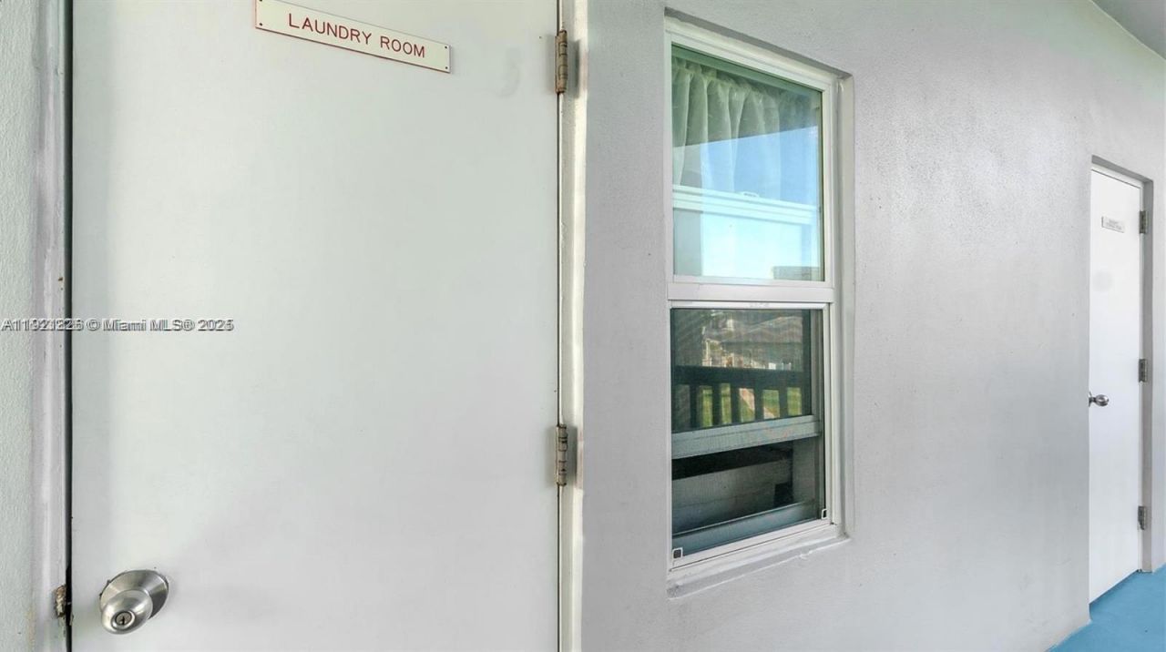 2223 Park Ln, Unit 207, Hollywood, FL 33021 Photo