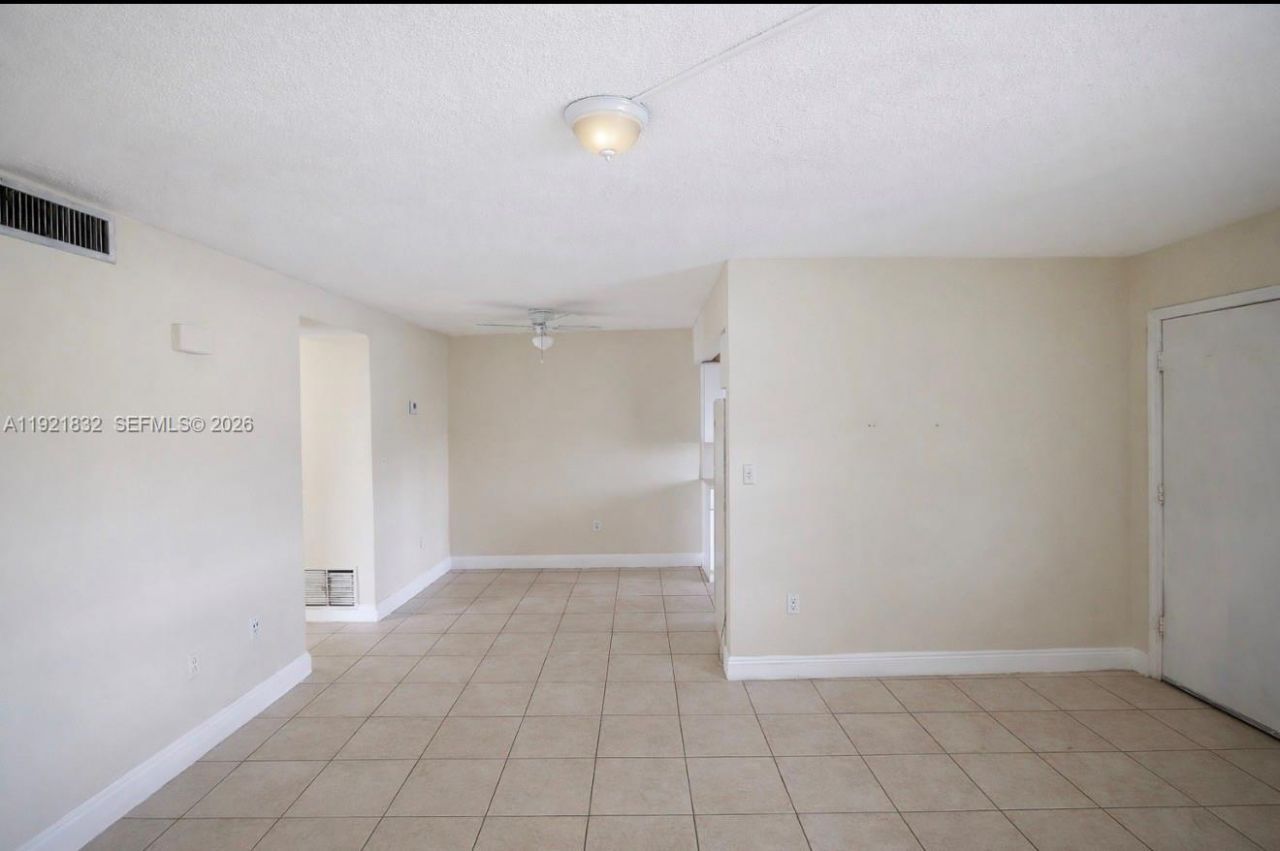12275 NE 19th Ave, Unit 11, North Miami, FL 33181 Photo