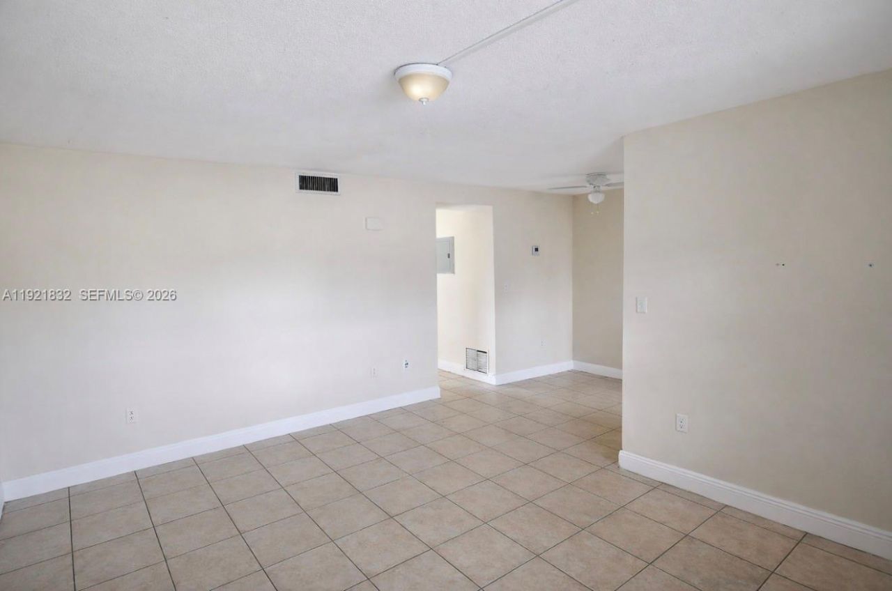 12275 NE 19th Ave, Unit 11, North Miami, FL 33181 Photo