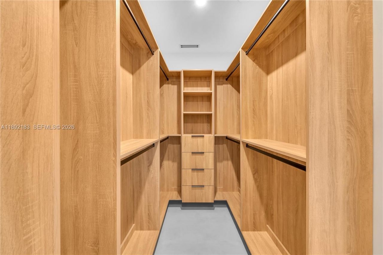 1200 SW 23rd Ct, Miami, FL 33135 Photo