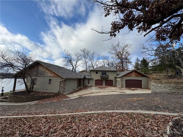 43 Arrowhead Beach Road, Lake Ozark, MO 65049